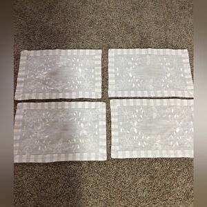 Set of 4 placemats
